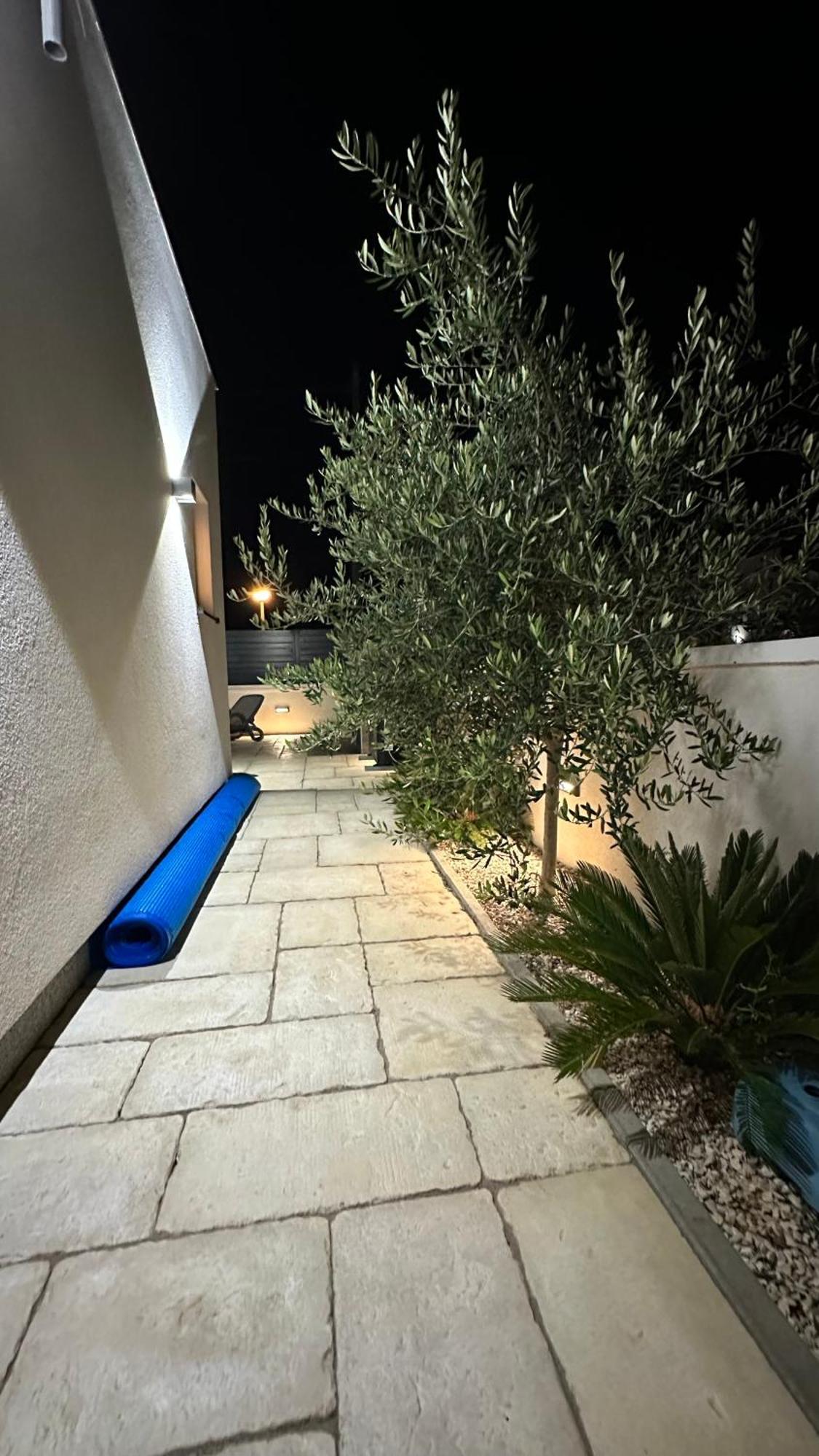 Poolhouse Flip Flop - Mit Privatem Pool Vir Exterior foto