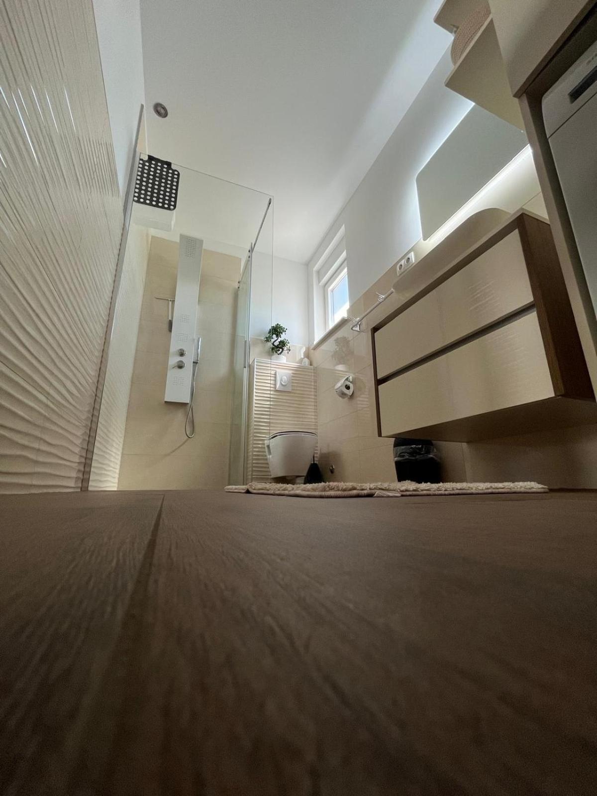Poolhouse Flip Flop - Mit Privatem Pool Vir Exterior foto