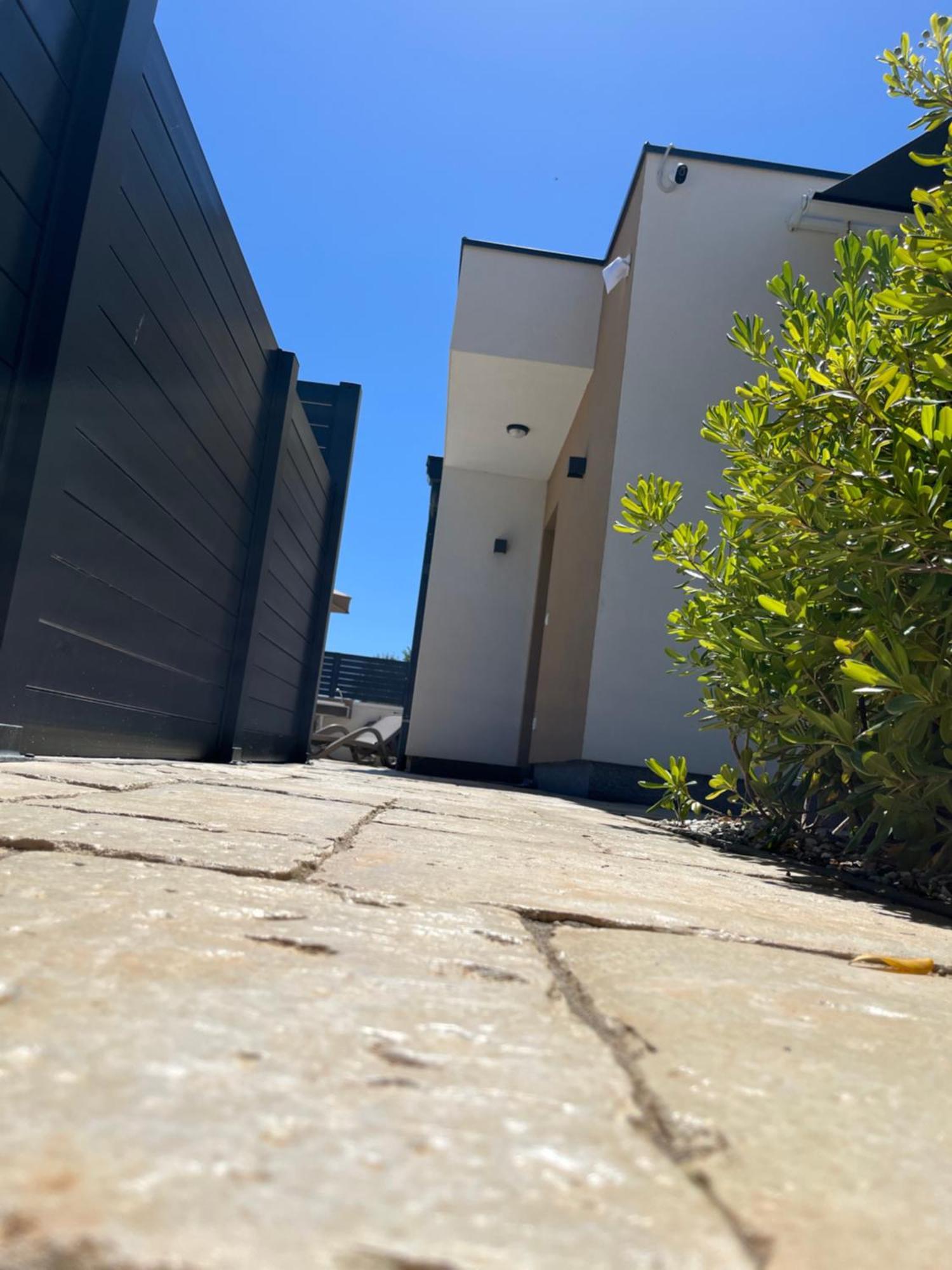 Poolhouse Flip Flop - Mit Privatem Pool Vir Exterior foto