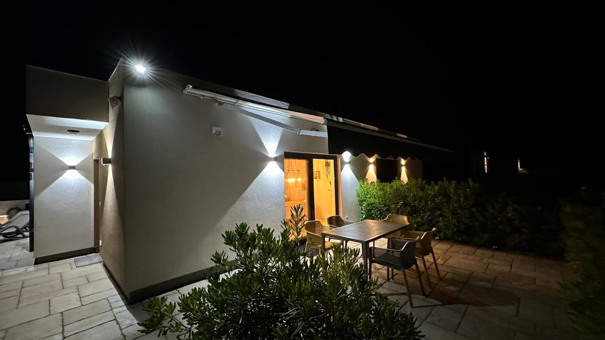Poolhouse Flip Flop - Mit Privatem Pool Vir Exterior foto