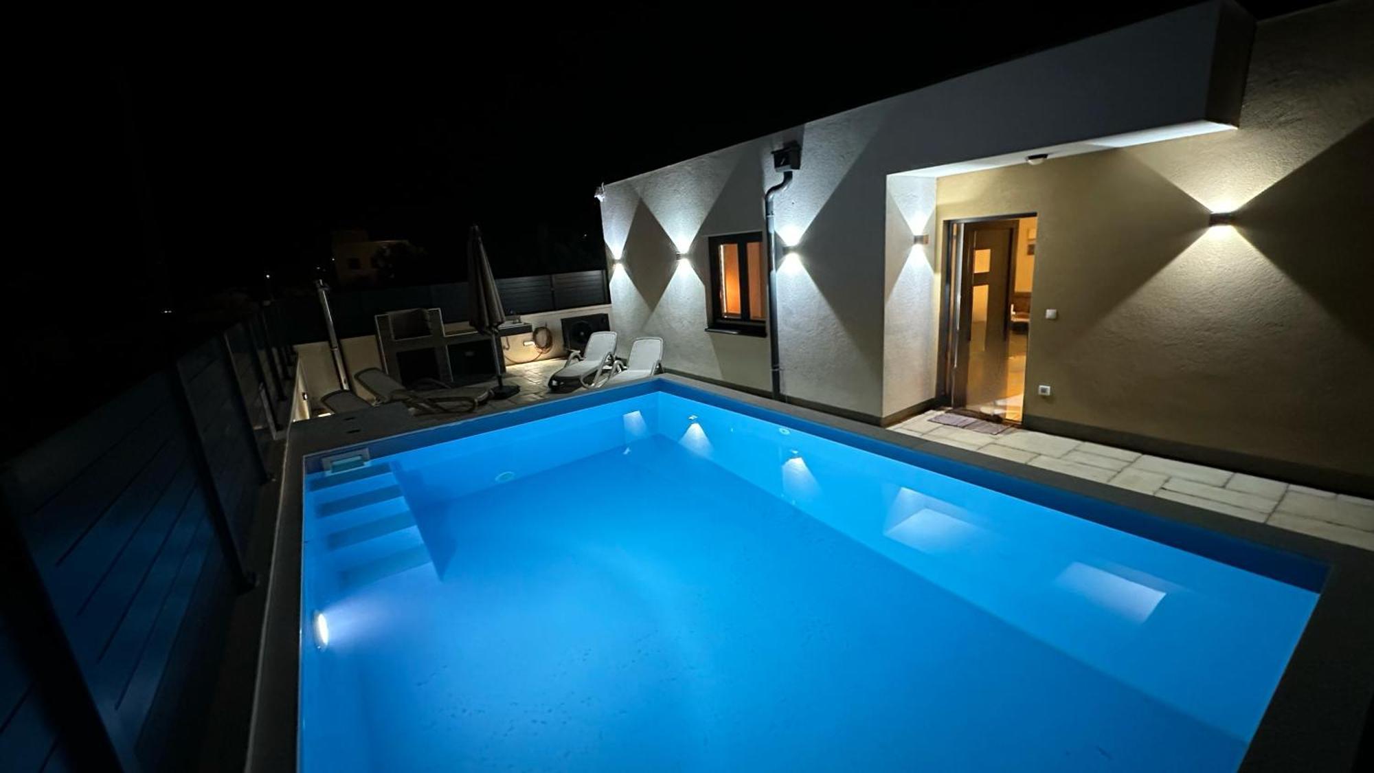 Poolhouse Flip Flop - Mit Privatem Pool Vir Exterior foto